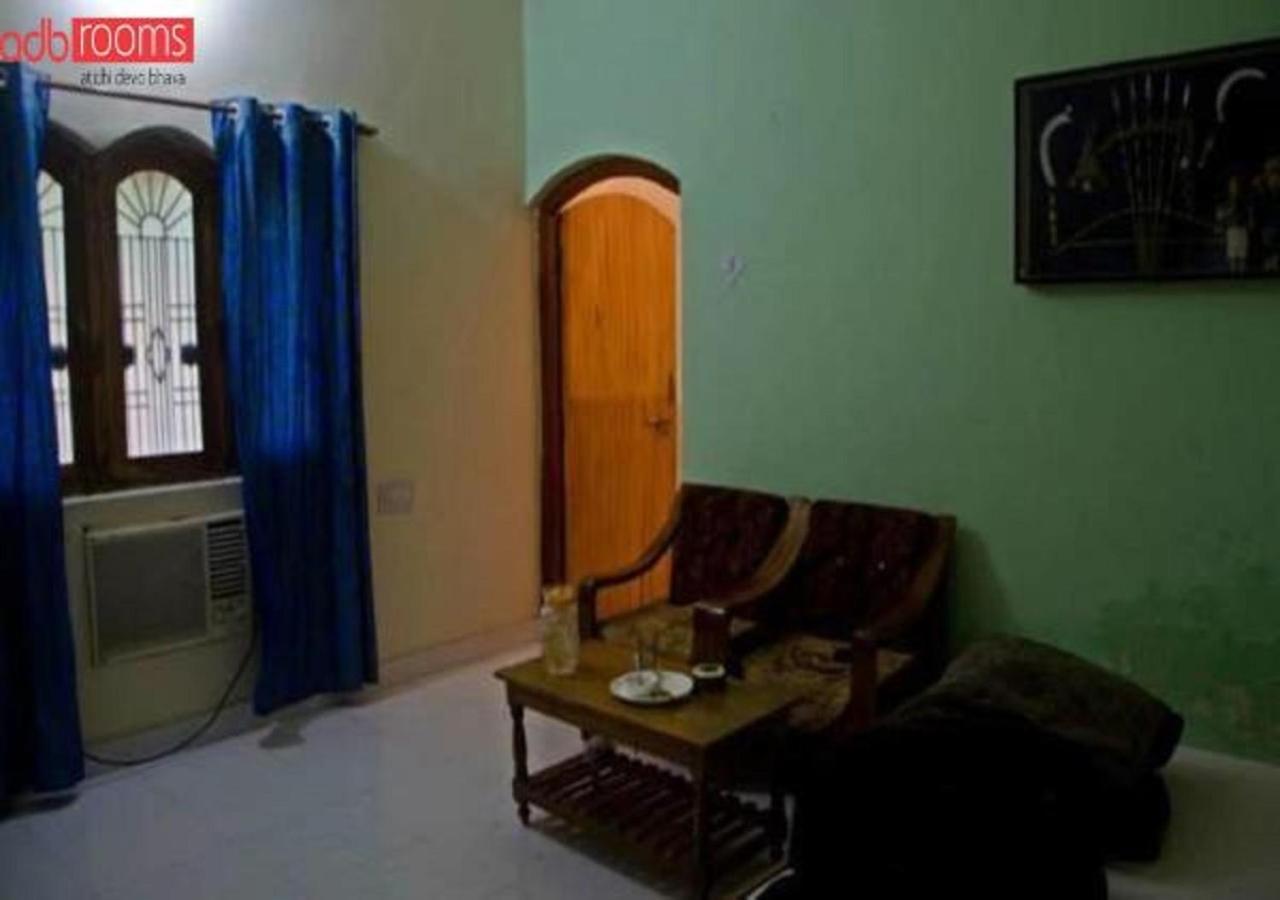 Adb Rooms Ashoka Resort Tala  Exterior photo